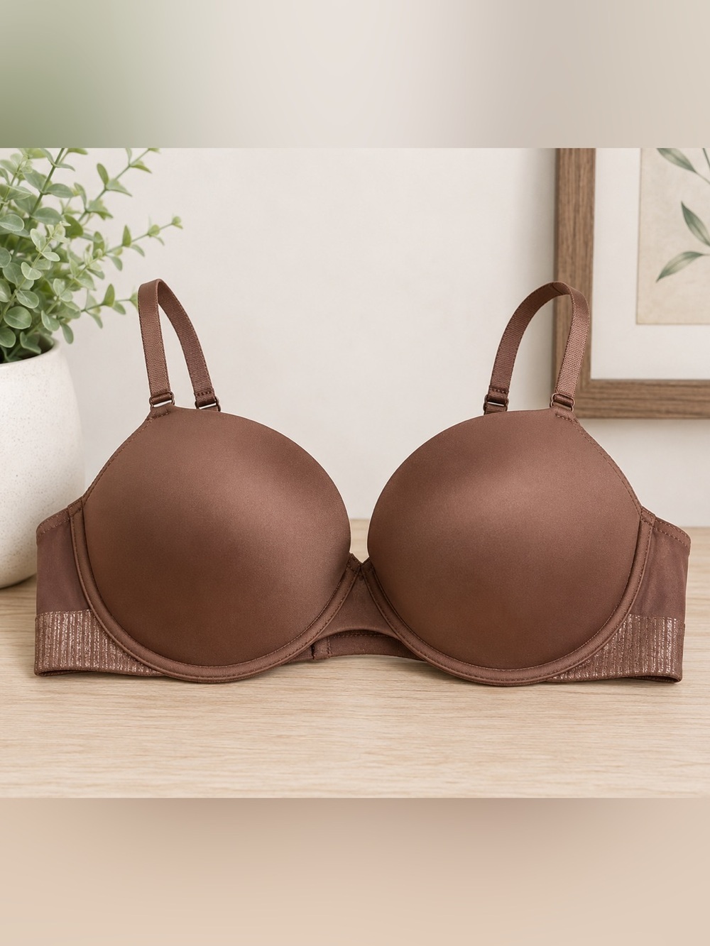Victoria’s Secret Bombshell Plunge Bra 36D